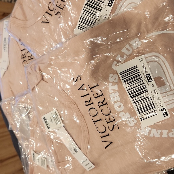 Victoria's Secret Pink - COTTON CROPPED RACERBACK TANK TOP - Pink - Picture 3 of 3